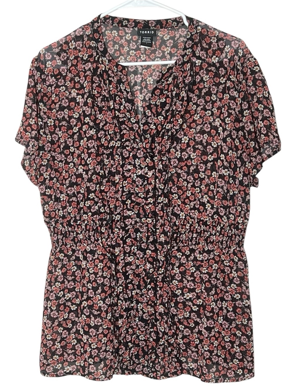 Torrid floral print button front smocked waist ruffle detail blouse size 1 14/16
